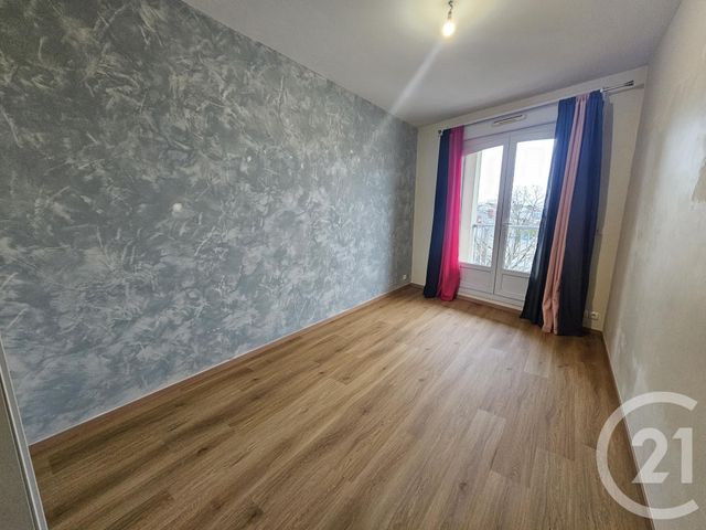 Appartement F4 à louer - 4 pièces - 122,73 m2 - Meaux - 77 - ILE-DE-FRANCE