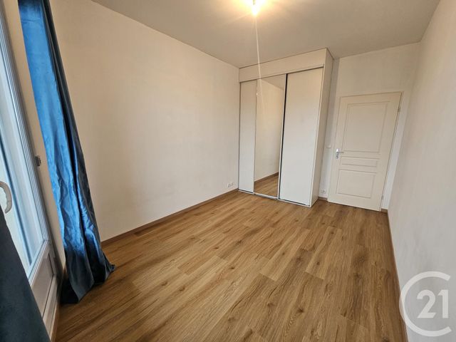 Appartement F4 à louer - 4 pièces - 122,73 m2 - Meaux - 77 - ILE-DE-FRANCE