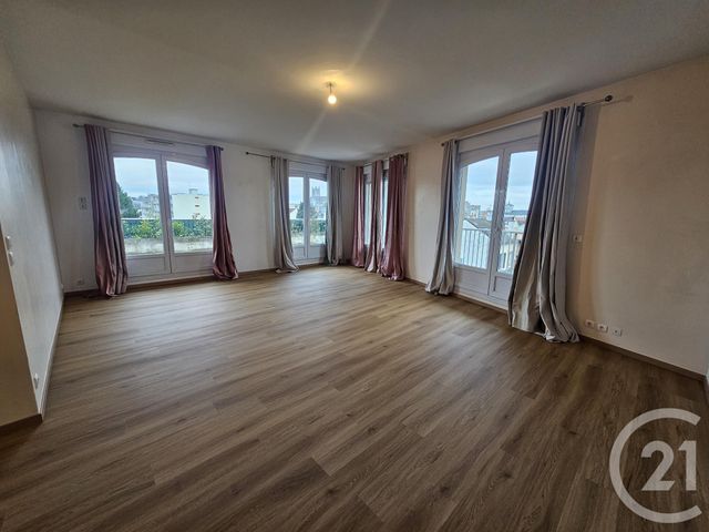 Appartement F4 à louer - 4 pièces - 122,73 m2 - Meaux - 77 - ILE-DE-FRANCE