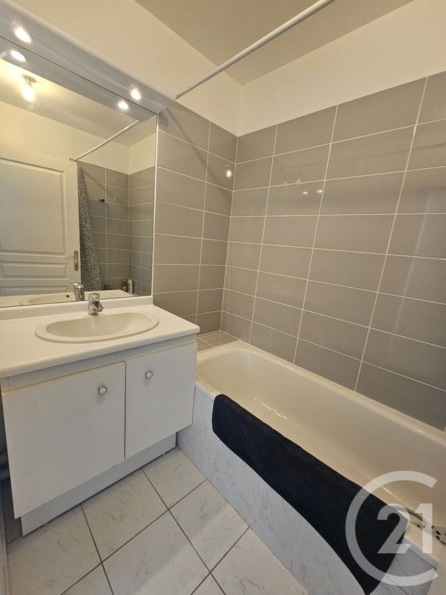 Appartement F2 &agrave; louer - 2 pi&egrave;ces - 46,53 m2 - Meaux - 77 - ILE-DE-FRANCE