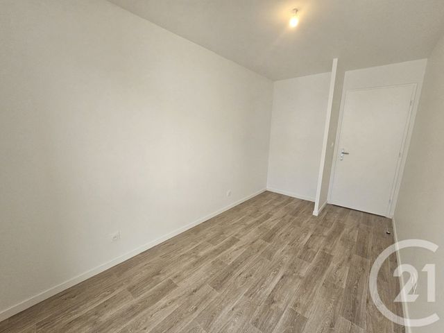 Appartement F3 &agrave; louer - 3 pi&egrave;ces - 65,85 m2 - Meaux - 77 - ILE-DE-FRANCE