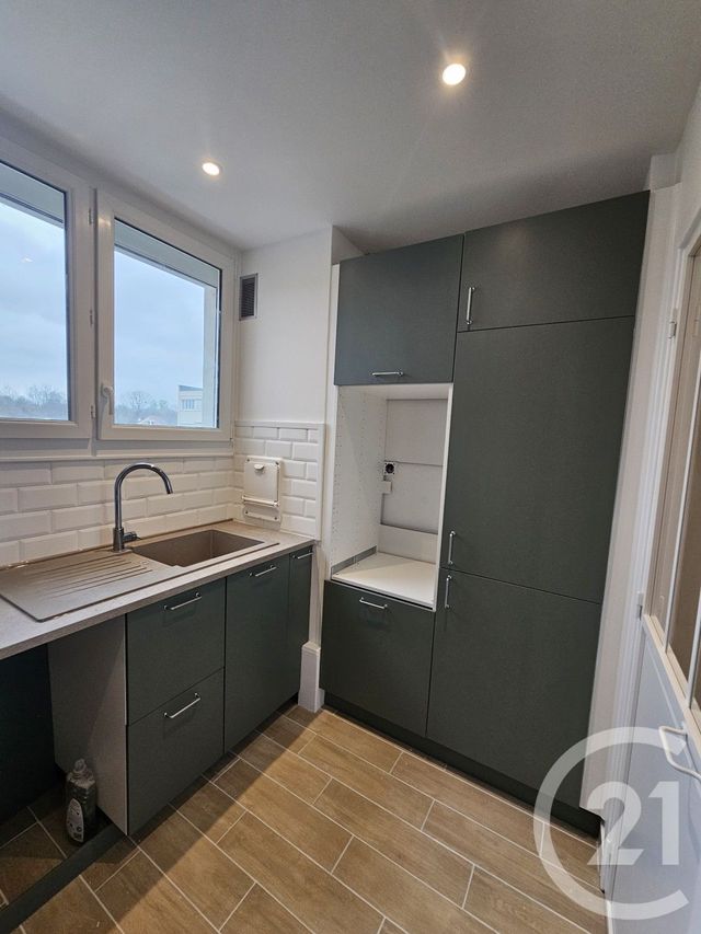 Appartement F3 &agrave; louer - 3 pi&egrave;ces - 66,52 m2 - Meaux - 77 - ILE-DE-FRANCE