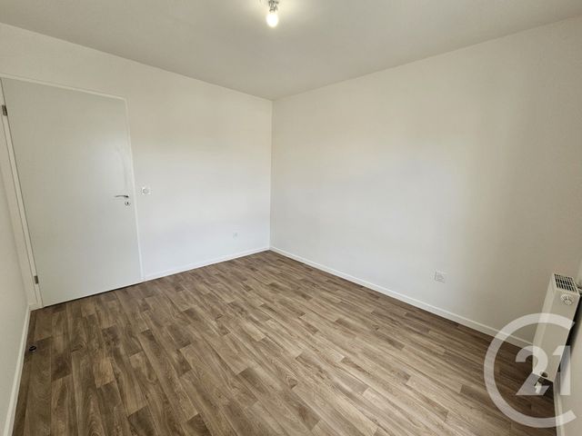 Appartement F3 &agrave; louer - 3 pi&egrave;ces - 73,35 m2 - Meaux - 77 - ILE-DE-FRANCE