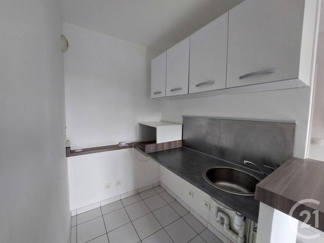 Appartement Studio &agrave; louer - 1 pi&egrave;ce - 24,43 m2 - Villenoy - 77 - ILE-DE-FRANCE