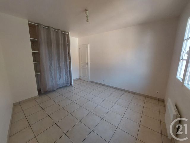 Maison &agrave; louer - 3 pi&egrave;ces - 77,06 m2 - Guerard - 77 - ILE-DE-FRANCE