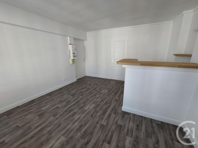 Appartement Studio &agrave; louer - 1 pi&egrave;ce - 22,35 m2 - Meaux - 77 - ILE-DE-FRANCE