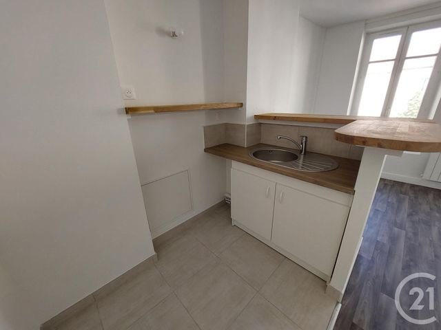 Appartement Studio &agrave; louer - 1 pi&egrave;ce - 22,35 m2 - Meaux - 77 - ILE-DE-FRANCE