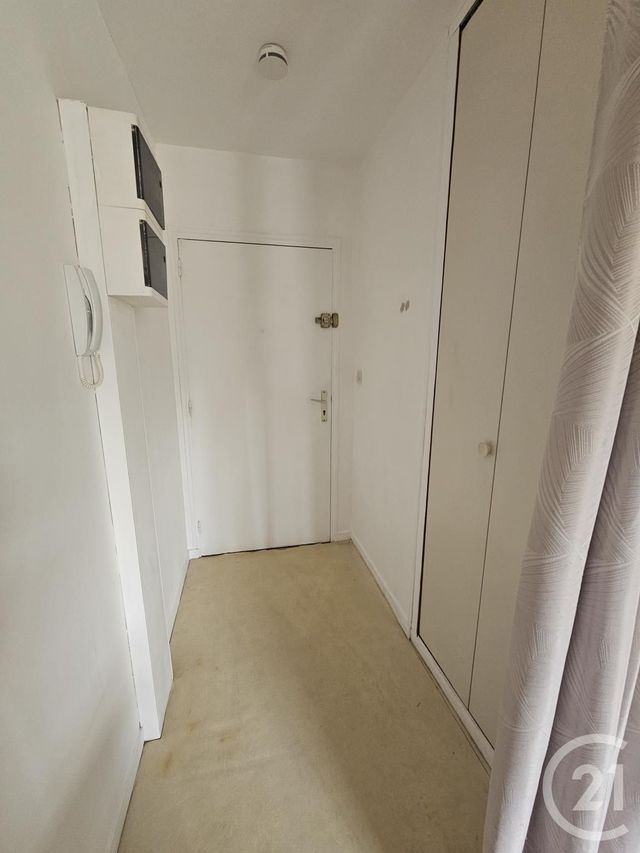 Appartement Studio &agrave; louer - 1 pi&egrave;ce - 27,85 m2 - Nanteuil Les Meaux - 77 - ILE-DE-FRANCE