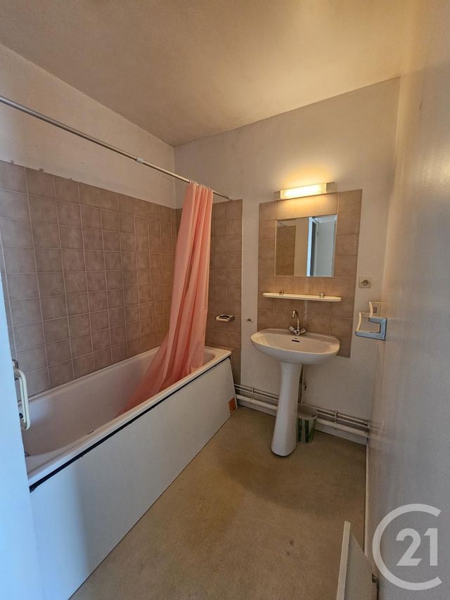 Appartement Studio &agrave; louer - 1 pi&egrave;ce - 27,85 m2 - Nanteuil Les Meaux - 77 - ILE-DE-FRANCE