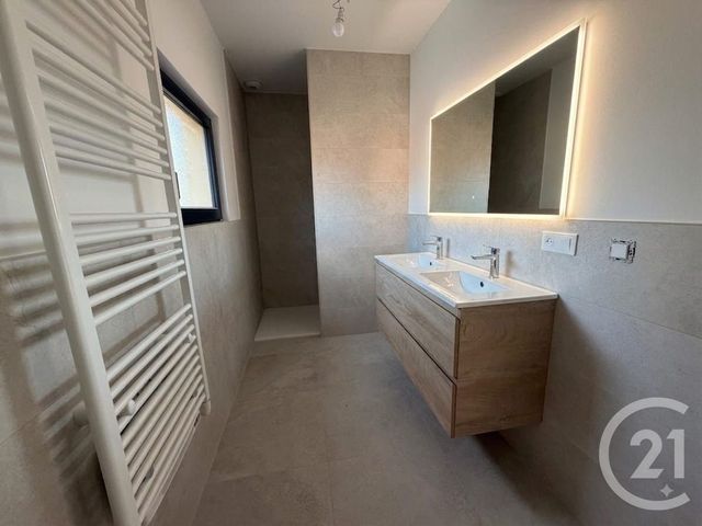 Appartement F3 &agrave; louer - 3 pi&egrave;ces - 75 m2 - Schwindratzheim - 67 - ALSACE