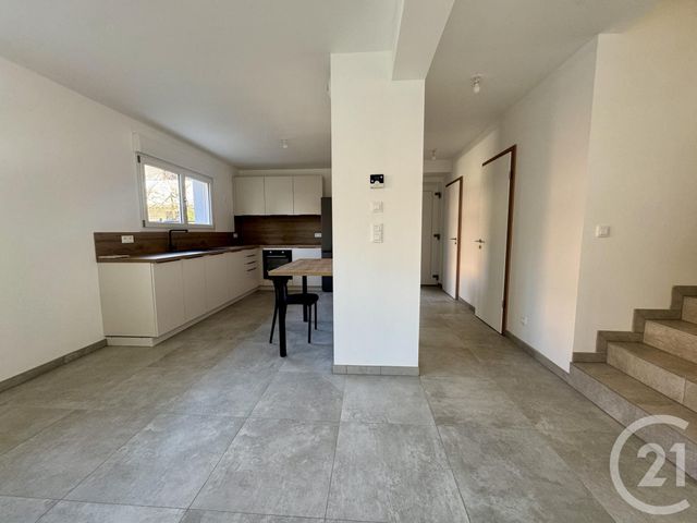 Maison &agrave; louer - 5 pi&egrave;ces - 87,35 m2 - Bernolsheim - 67 - ALSACE