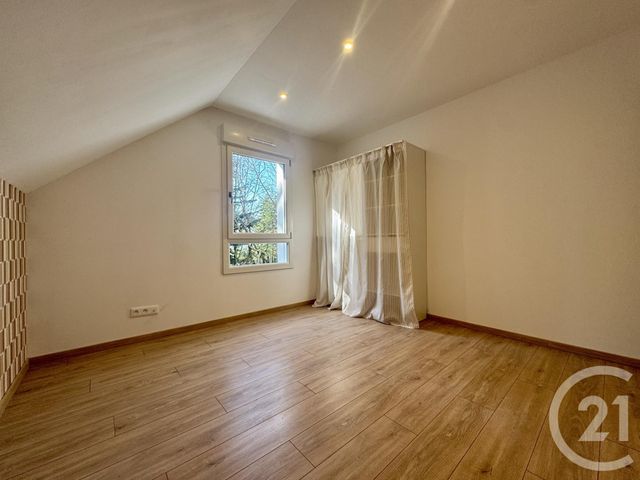 Maison &agrave; louer - 5 pi&egrave;ces - 87,35 m2 - Bernolsheim - 67 - ALSACE