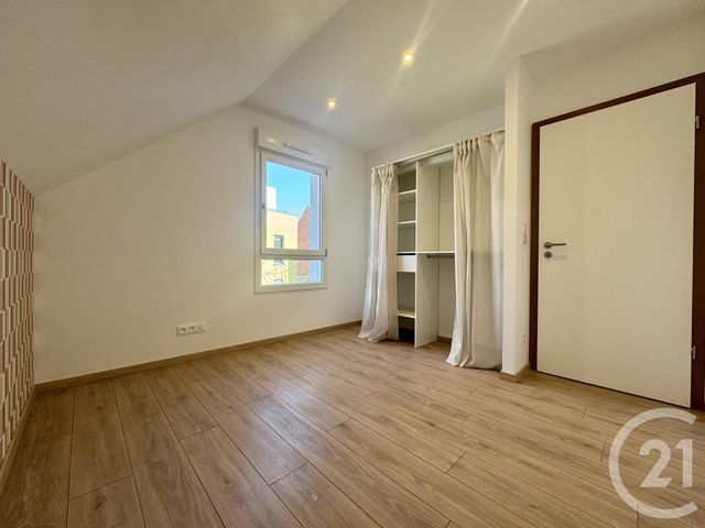 Maison &agrave; louer - 5 pi&egrave;ces - 87,35 m2 - Bernolsheim - 67 - ALSACE