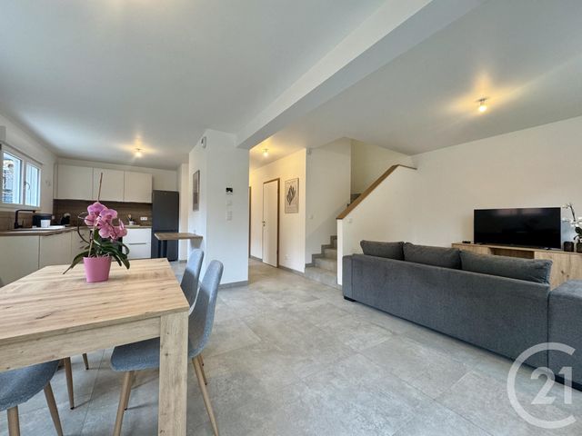 Maison &agrave; louer - 5 pi&egrave;ces - 87,35 m2 - Bernolsheim - 67 - ALSACE