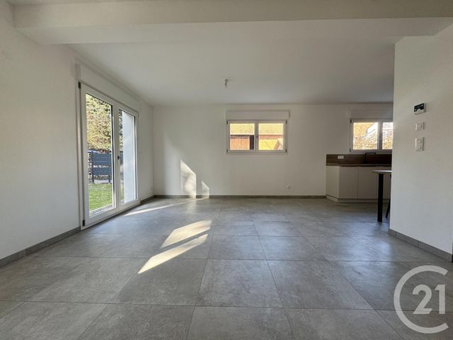 Maison &agrave; louer - 5 pi&egrave;ces - 87,35 m2 - Bernolsheim - 67 - ALSACE