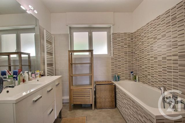 Appartement F4 &agrave; vendre - 4 pi&egrave;ces - 99 m2 - Niederbronn Les Bains - 67 - ALSACE