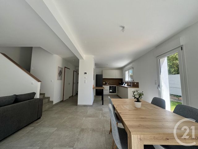 Maison &agrave; louer - 5 pi&egrave;ces - 87,35 m2 - Bernolsheim - 67 - ALSACE