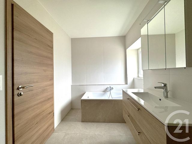 Appartement F4 &agrave; louer - 4 pi&egrave;ces - 94,44 m2 - Mommenheim - 67 - ALSACE