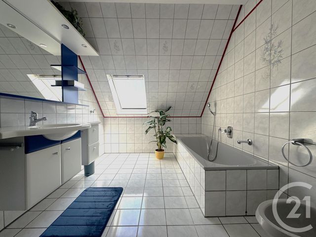 Appartement F4 &agrave; louer - 4 pi&egrave;ces - 100 m2 - Betschdorf - 67 - ALSACE