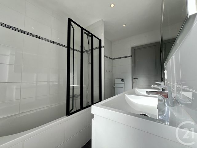 Appartement F3 &agrave; louer - 3 pi&egrave;ces - 76,56 m2 - Bitschhoffen - 67 - ALSACE