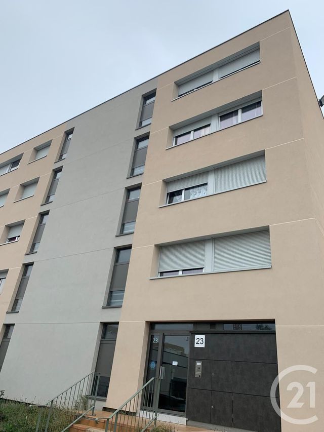 appartement à vendre - 4 pièces - 67 m2 - Bron - 69 - RHONE-ALPES