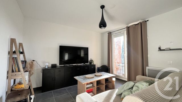 Appartement T3 à vendre - 4 pièces - 85 m2 - Milhaud - 30 - LANGUEDOC-ROUSSILLON
