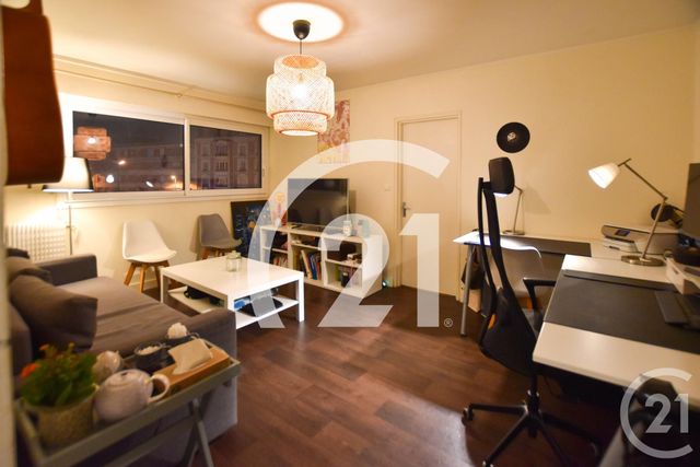 Appartement F2 à vendre - 2 pièces - 42 m2 - Suresnes - 92 - ILE-DE-FRANCE