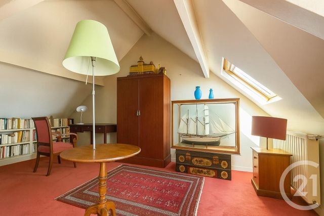 Maison à vendre - 5 pièces - 142 m2 - Suresnes - 92 - ILE-DE-FRANCE