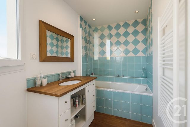 Maison à vendre - 5 pièces - 142 m2 - Suresnes - 92 - ILE-DE-FRANCE