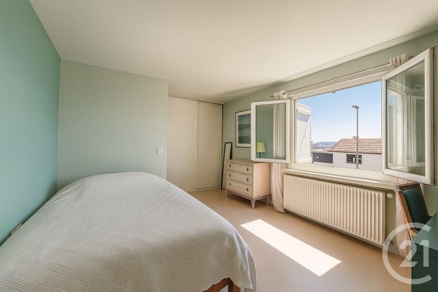 Maison à vendre - 5 pièces - 142 m2 - Suresnes - 92 - ILE-DE-FRANCE