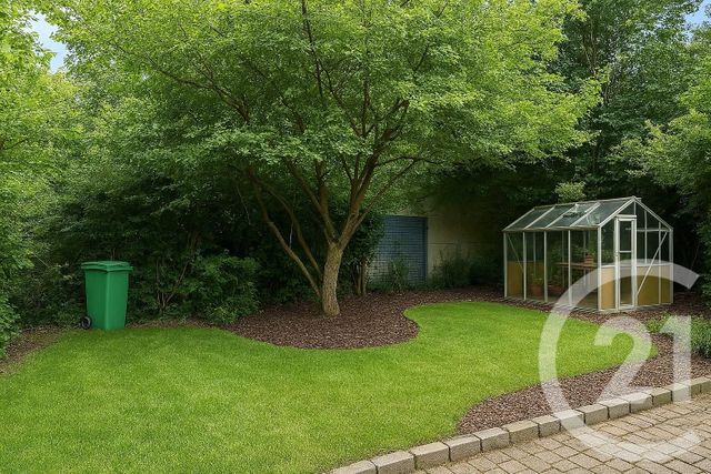 Maison à vendre - 7 pièces - 166 m2 - Suresnes - 92 - ILE-DE-FRANCE