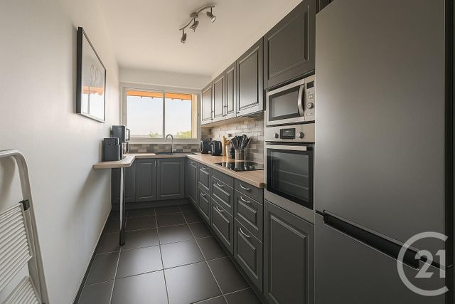 Appartement F4 &agrave; vendre - 4 pi&egrave;ces - 83 m2 - Suresnes - 92 - ILE-DE-FRANCE