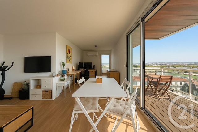 Appartement F4 &agrave; vendre - 4 pi&egrave;ces - 83 m2 - Suresnes - 92 - ILE-DE-FRANCE