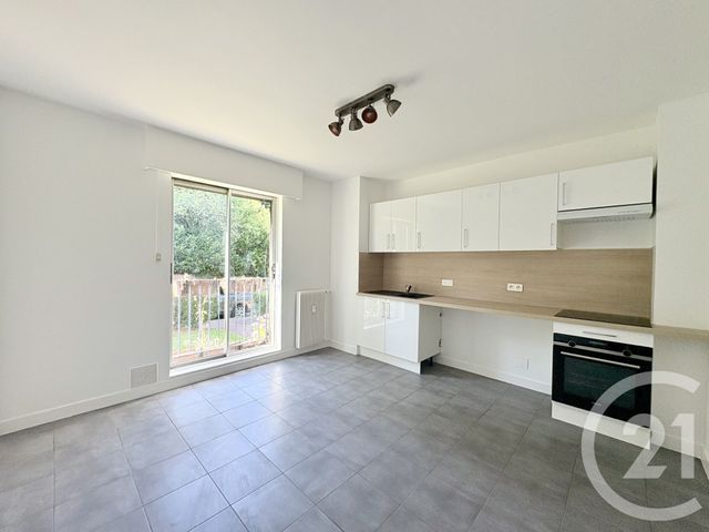 Appartement F2 à louer - 2 pièces - 61,07 m2 - Rueil Malmaison - 92 - ILE-DE-FRANCE