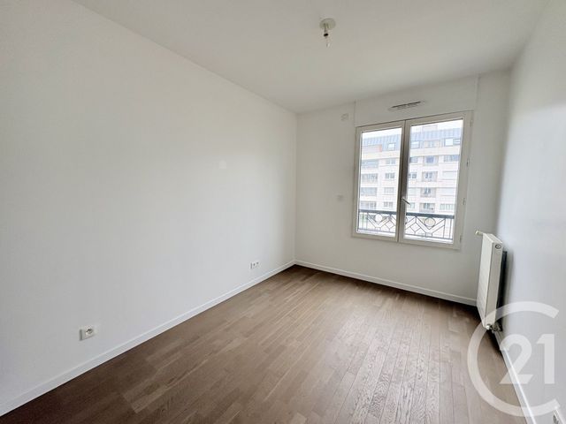 Appartement F4 à louer - 4 pièces - 84 m2 - Suresnes - 92 - ILE-DE-FRANCE