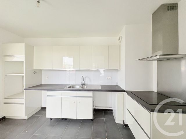 Appartement F4 à louer - 4 pièces - 84 m2 - Suresnes - 92 - ILE-DE-FRANCE