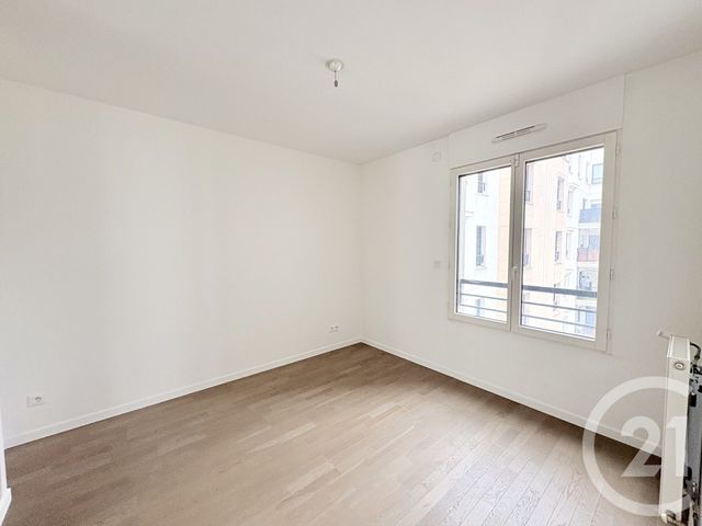 Appartement F4 à louer - 4 pièces - 84 m2 - Suresnes - 92 - ILE-DE-FRANCE