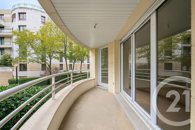 Appartement F4 à vendre - 3 pièces - 85,22 m2 - Suresnes - 92 - ILE-DE-FRANCE