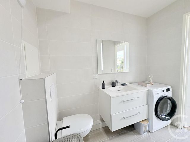 Appartement F2 à louer - 2 pièces - 38,12 m2 - Suresnes - 92 - ILE-DE-FRANCE