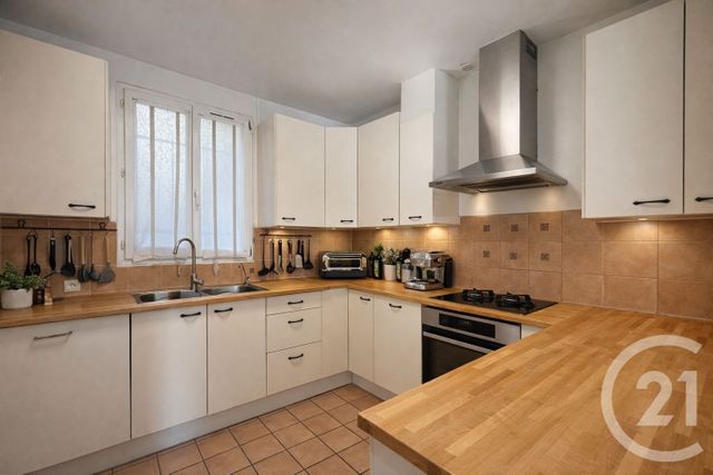 Maison &agrave; vendre - 7 pi&egrave;ces - 167 m2 - Suresnes - 92 - ILE-DE-FRANCE