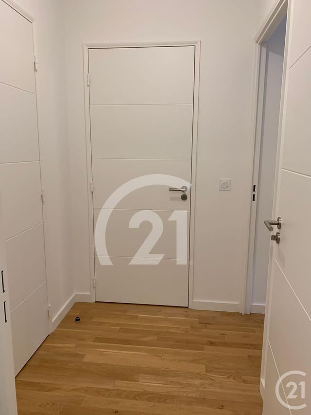 Appartement F4 &agrave; vendre - 4 pi&egrave;ces - 75 m2 - Suresnes - 92 - ILE-DE-FRANCE