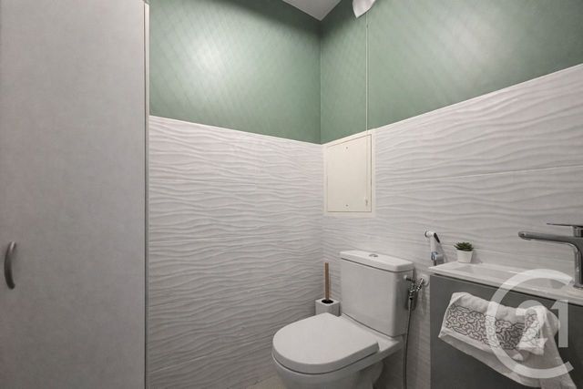 Appartement F4 &agrave; vendre - 4 pi&egrave;ces - 75 m2 - Suresnes - 92 - ILE-DE-FRANCE