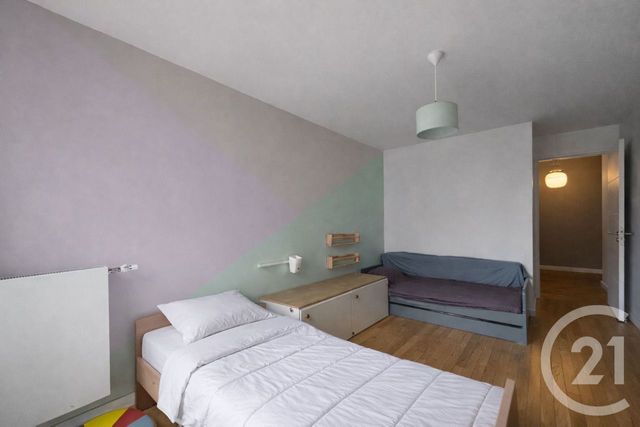 Appartement F4 &agrave; vendre - 4 pi&egrave;ces - 75 m2 - Suresnes - 92 - ILE-DE-FRANCE