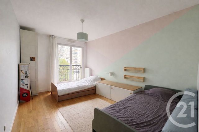 Appartement F4 &agrave; vendre - 4 pi&egrave;ces - 75 m2 - Suresnes - 92 - ILE-DE-FRANCE