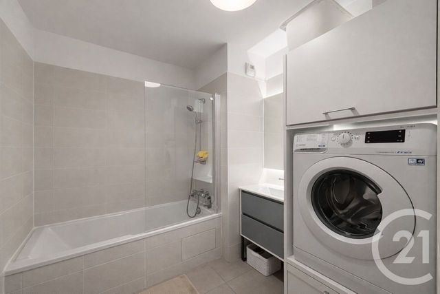 Appartement F4 &agrave; vendre - 4 pi&egrave;ces - 75 m2 - Suresnes - 92 - ILE-DE-FRANCE