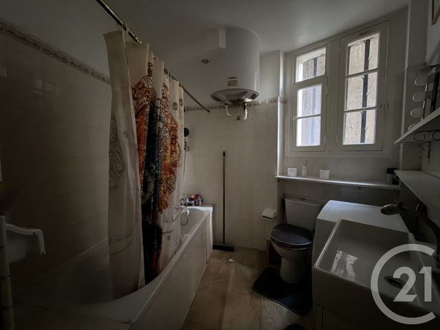 Appartement F2 &agrave; louer - 2 pi&egrave;ces - 35,68 m2 - Suresnes - 92 - ILE-DE-FRANCE