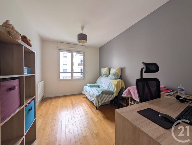 Appartement F4 &agrave; vendre - 4 pi&egrave;ces - 72,29 m2 - Suresnes - 92 - ILE-DE-FRANCE