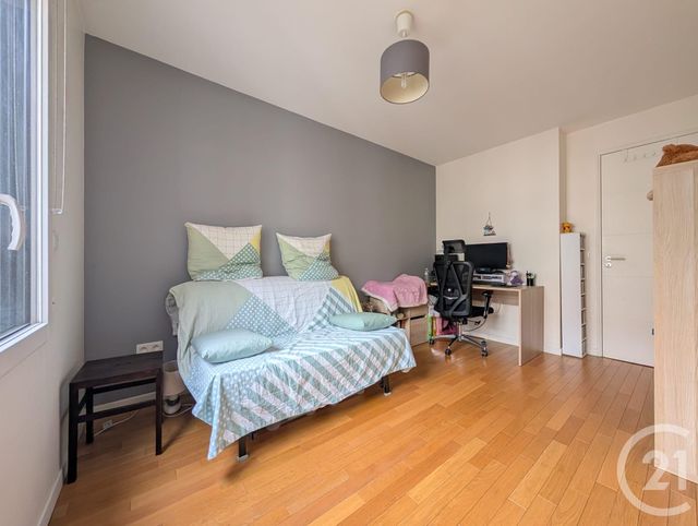 Appartement F4 &agrave; vendre - 4 pi&egrave;ces - 72,29 m2 - Suresnes - 92 - ILE-DE-FRANCE