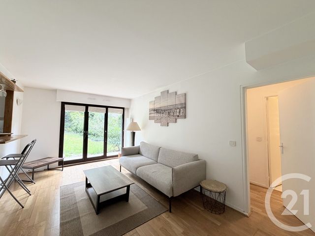 Appartement F2 &agrave; louer - 2 pi&egrave;ces - 45 m2 - Suresnes - 92 - ILE-DE-FRANCE