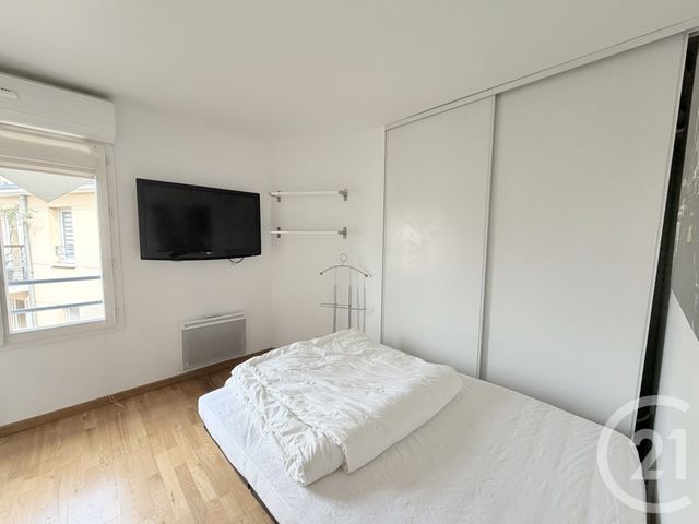 Appartement F4 &agrave; louer - 4 pi&egrave;ces - 85 m2 - Suresnes - 92 - ILE-DE-FRANCE